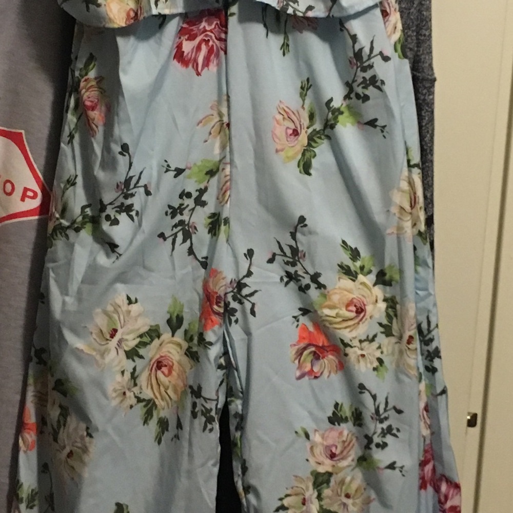 Jumpsuit - Picture 3 of 4